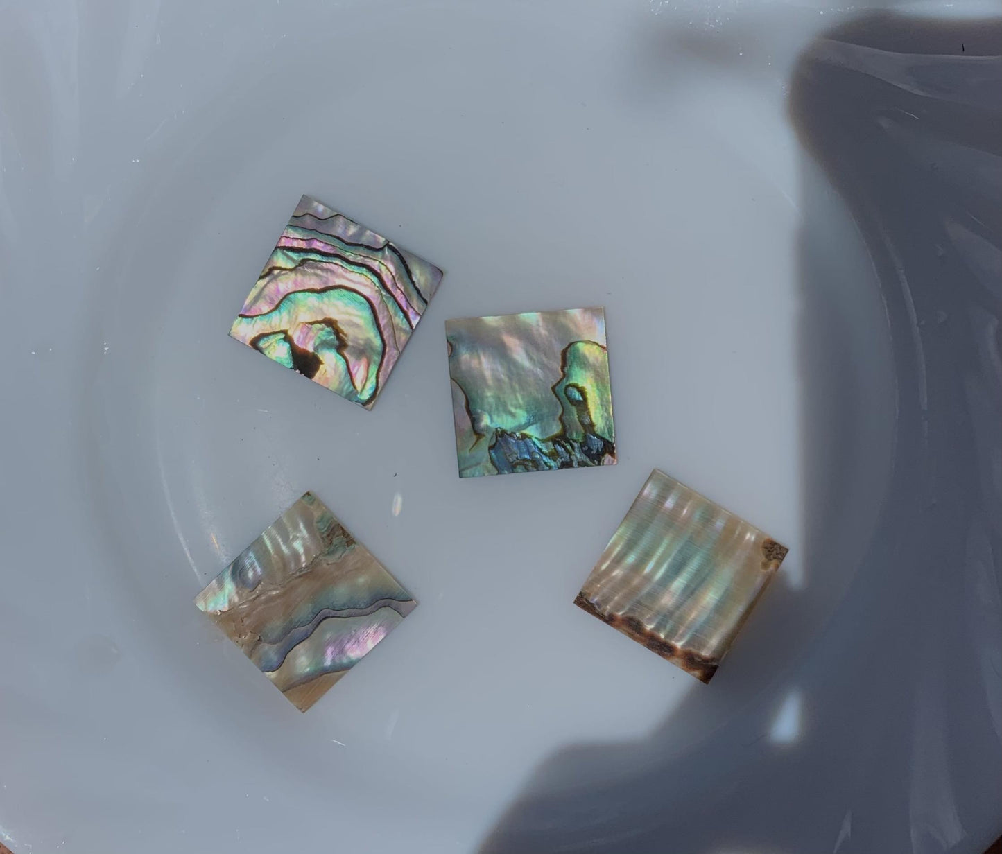 <p>Green abalone (Mexican green abalone) flat inlay blanks heart material size 25mm (1") width x 258mm (1") length x 0.5mm (0.0197") thickness A grade.</p>