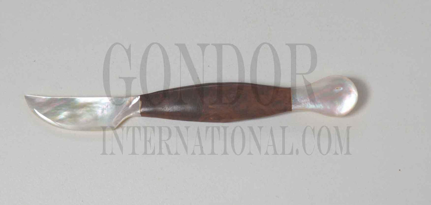 Mother of Pearl knifes 130mm (5.11") length. Made from top quality white Mother of Pearl shell.